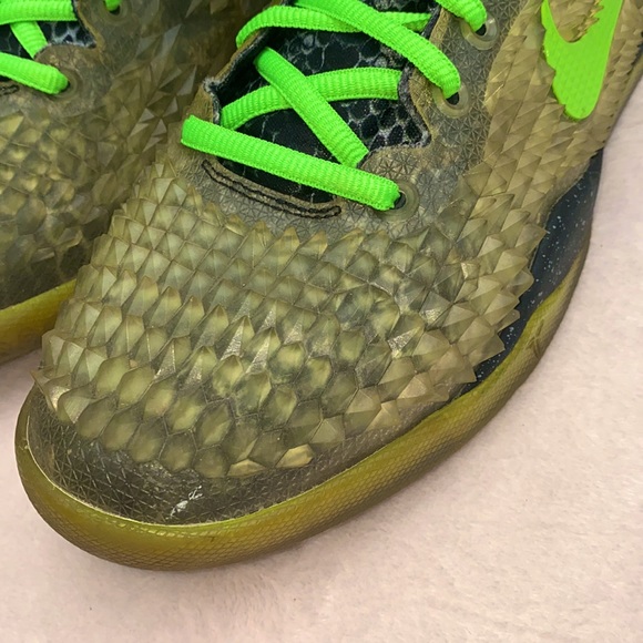 Nike Kobe 8 SS Christmas 2013 - Picture 4 of 13